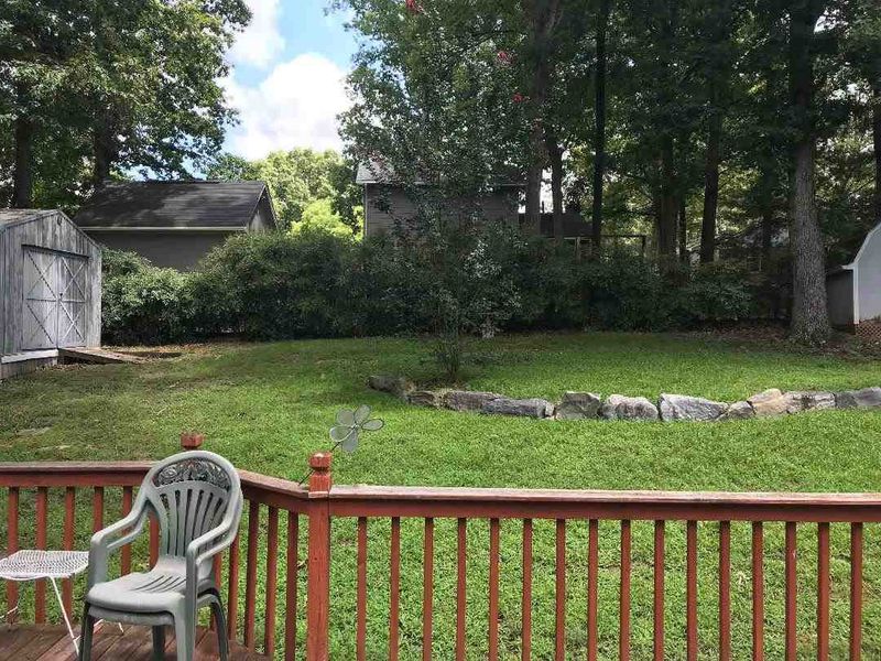 300 Lyme Ct, Raleigh, NC 27609