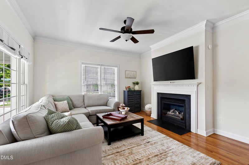 300 Madison Grove Pl, Cary, NC 27519