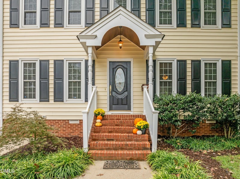 300 Mainsail Dr, Cary, NC 27511