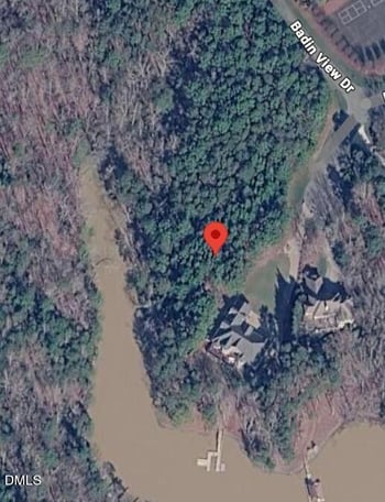 300 Mallard Dr, New London, NC 28127