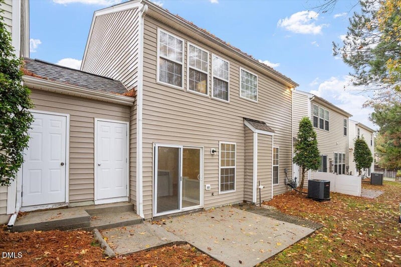 300 Mannington Dr, Morrisville, NC 27560