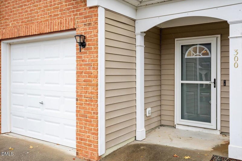 300 Mannington Dr, Morrisville, NC 27560