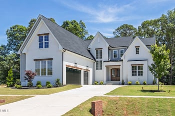 300 Meadow Walk Dr, Fuquay Varina, NC 27526