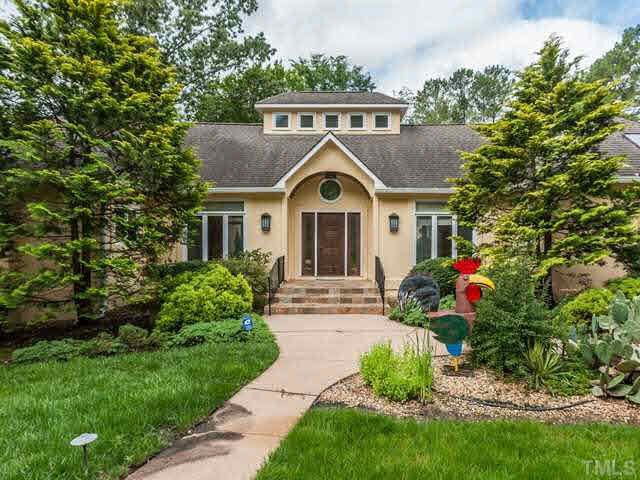 300 Nottingham Dr, Chapel Hill, NC 27517