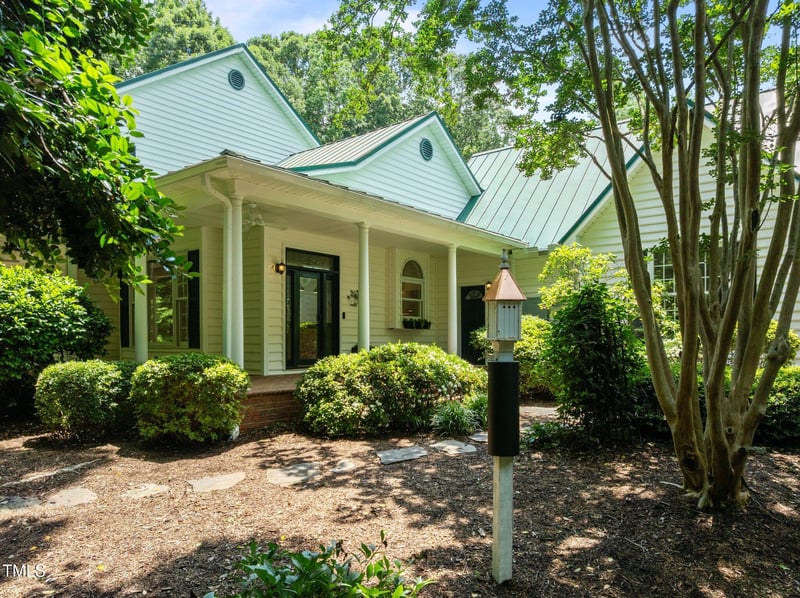 300 Oak Ridge Dr, Hillsborough, NC 27278