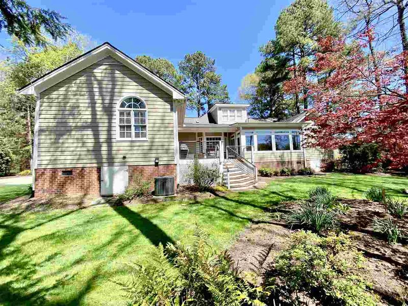 300 Otmoor Ln, Cary, NC 27519