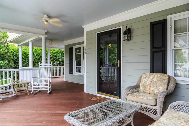 300 Peachtree Point Ct, Cary, NC 27513