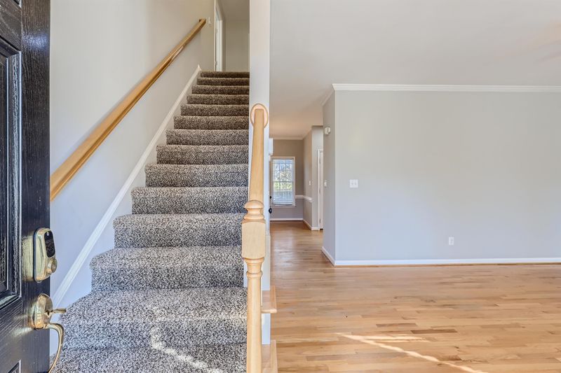 300 Pine Nut Ln, Apex, NC 27502
