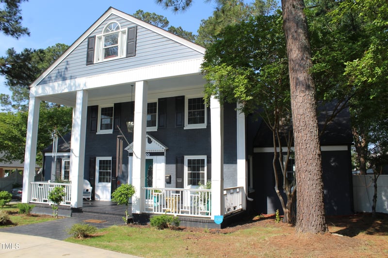 300 Pine St, Benson, NC 27504