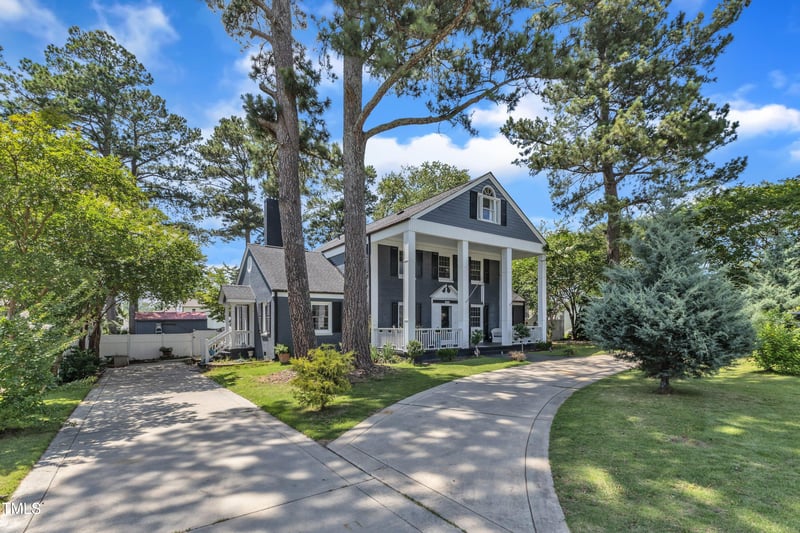 300 Pine St, Benson, NC 27504