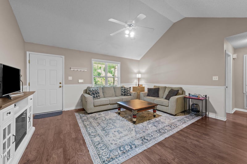 300 Plantation Rd, Clayton, NC 27520