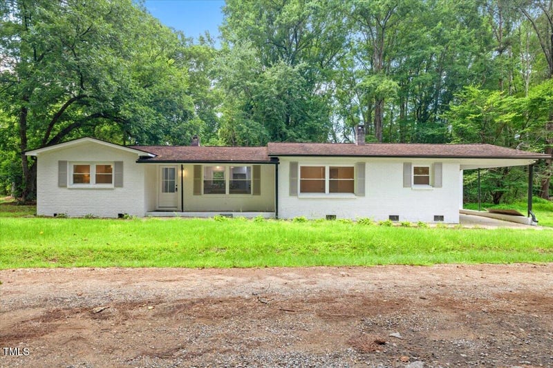 300 Ranch Rd #A, Clayton, NC 27520