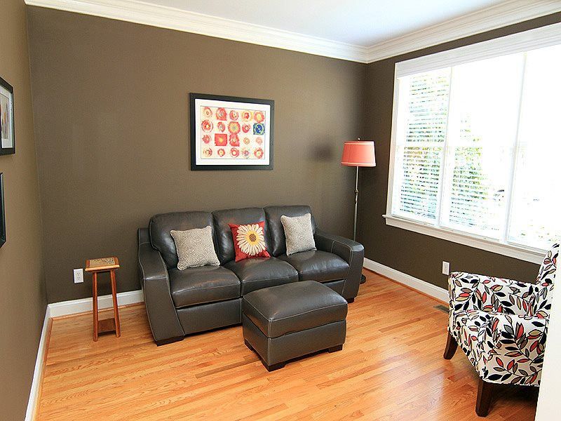 300 Rossburn Way, Chapel Hill, NC 27516