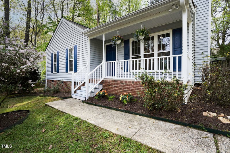 300 Round About Rd, Holly Springs, NC 27540