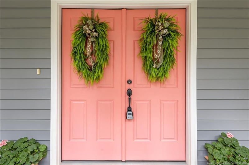 300 Rustic Ln, Sanford, NC 27330