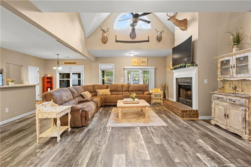 300 Rustic Ln, Sanford, NC 27330