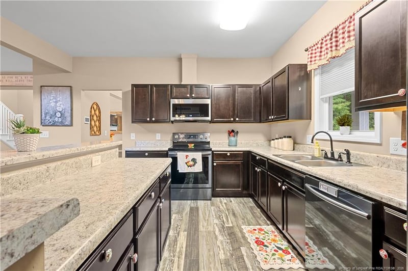 300 Rustic Ln, Sanford, NC 27330