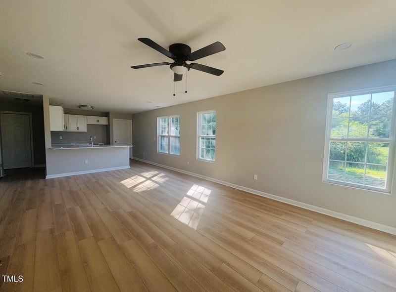 300 Saturn St, Dunn, NC 28334