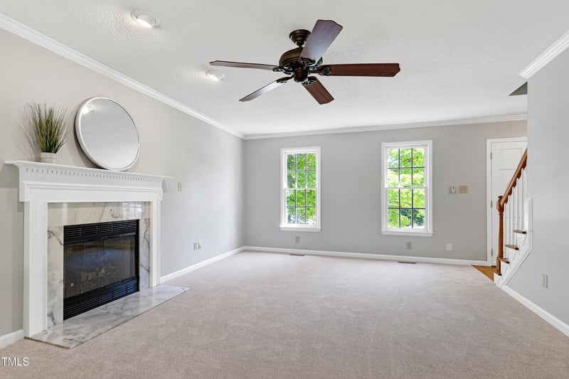 300 Silvercliff Trl, Cary, NC 27513
