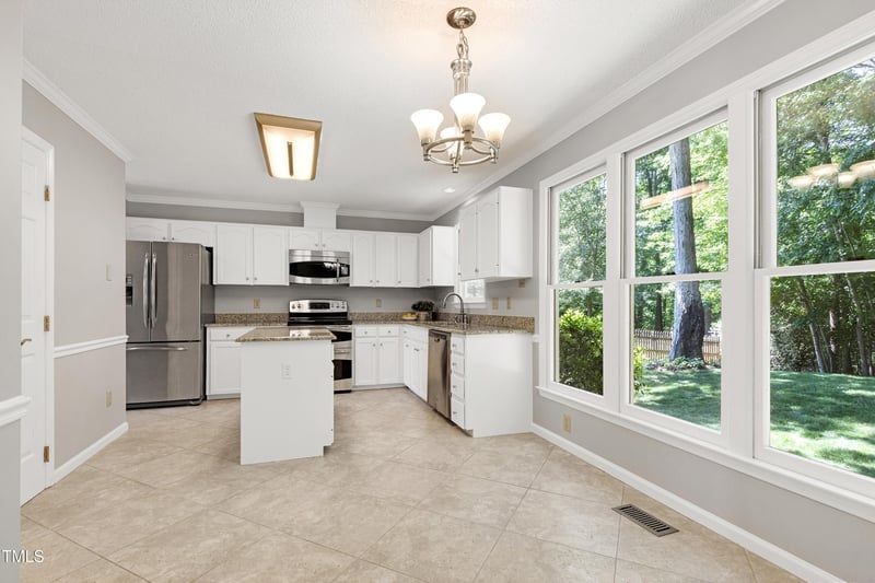 300 Silvercliff Trl, Cary, NC 27513