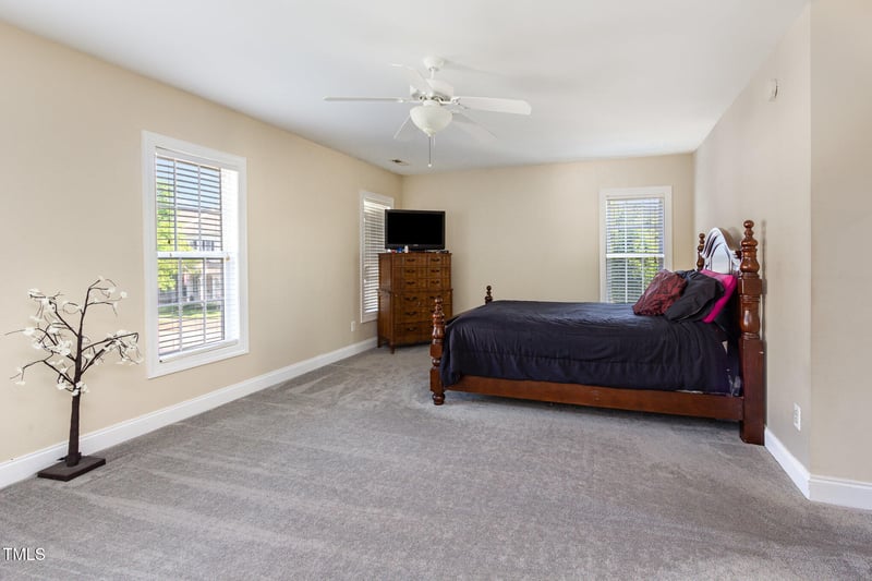 300 Sugar Maple Ave, Wake Forest, NC 27587