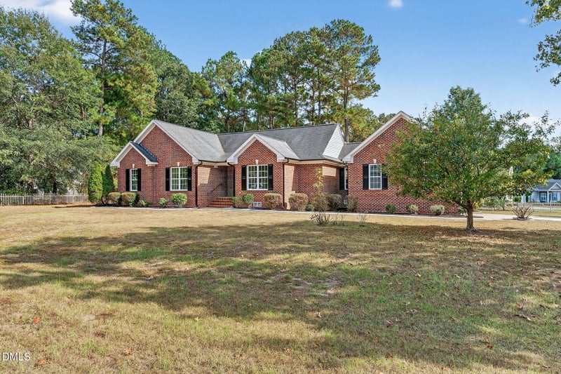 300 Waters Cir, Goldsboro, NC 27534