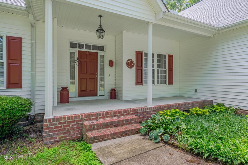 300 Williamston Ridge Dr, Youngsville, NC 27596