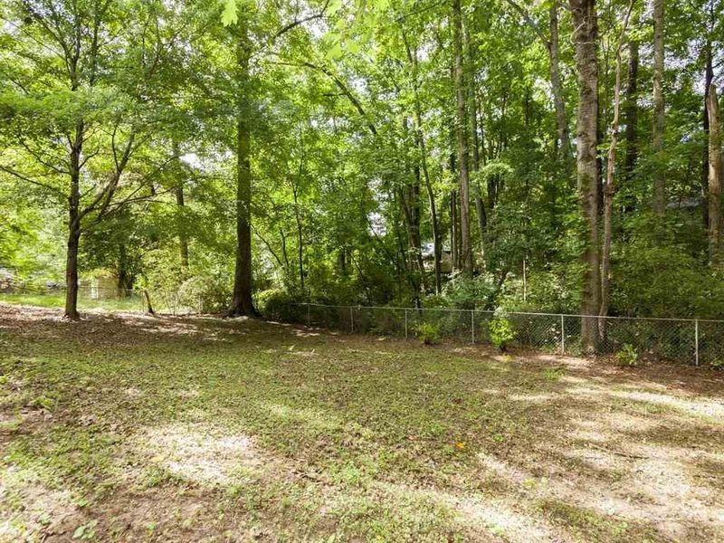 300 Winding Brook Dr, Garner, NC 27529