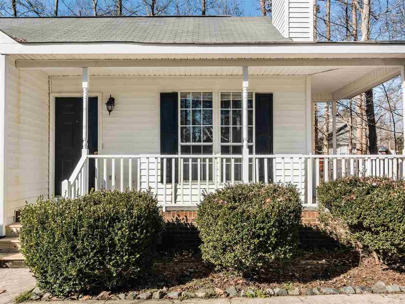 300 Wolfbridge Rd, Holly Springs, NC 27540