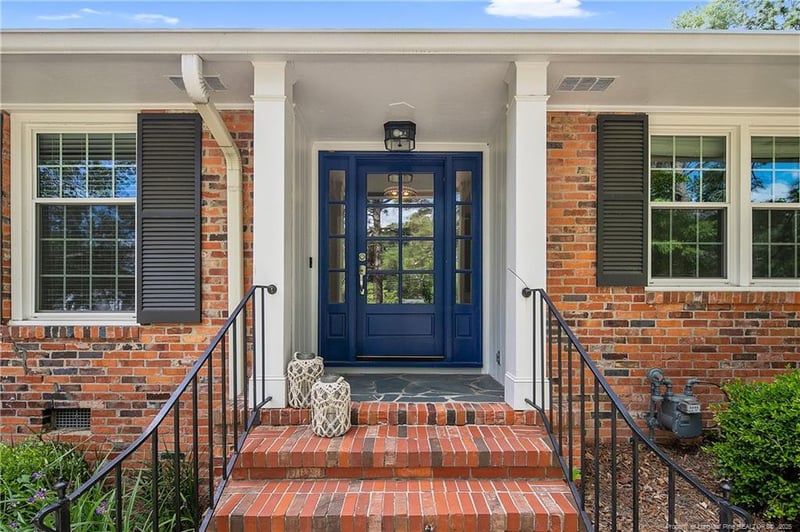 300 Woodcrest Rd, Fayetteville, NC 28305