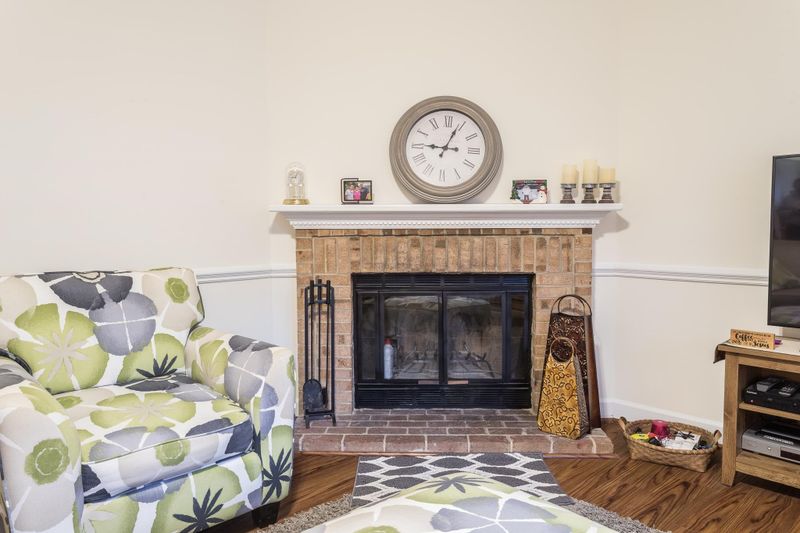 300 W Woodcroft Pw #20B, Durham, NC 27713