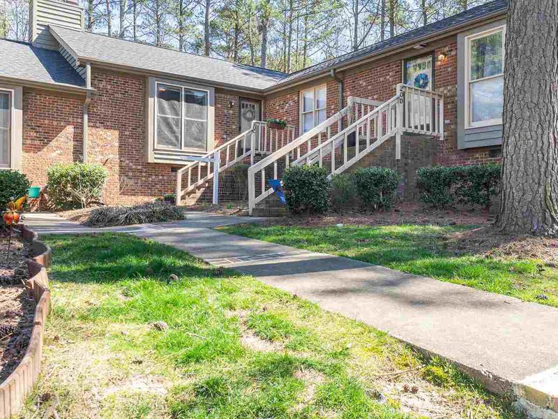 300 W Woodcroft Pw #20C, Durham, NC 27713