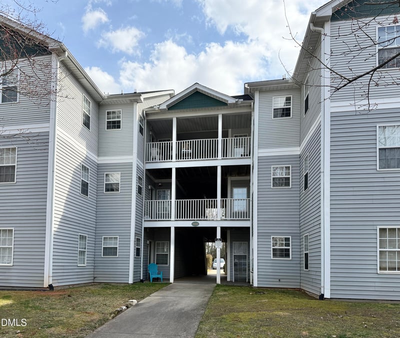 3000 Centennial Woods Dr #204, Raleigh, NC 27603