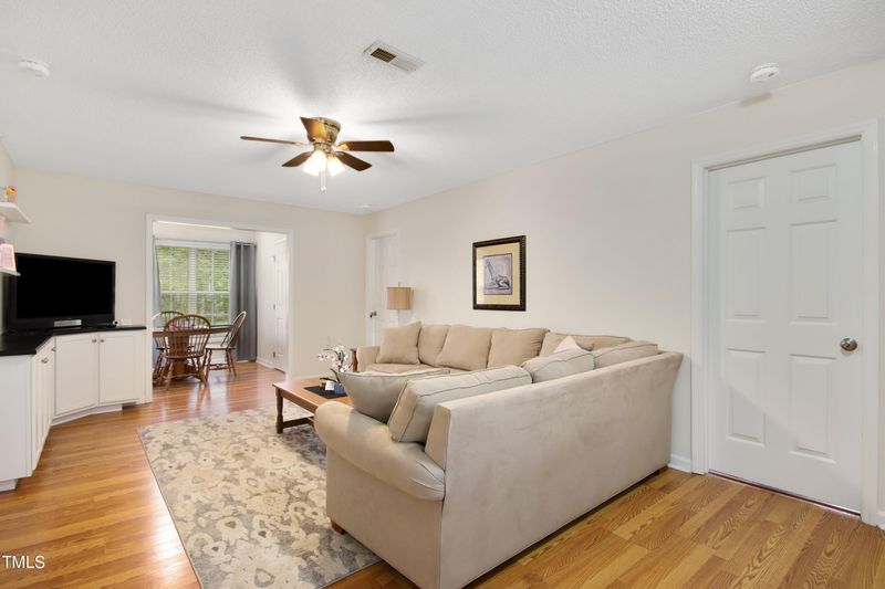 3000 Centennial Woods Dr #303, Raleigh, NC 27603