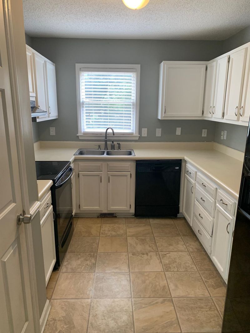3000 Chippendale Rd, Raleigh, NC 27604