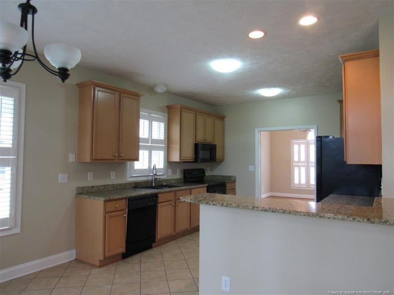 3000 Metthame Dr, Fayetteville, NC 28306