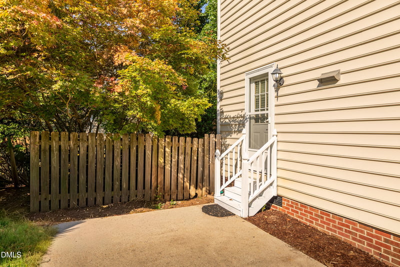 3000 Peckover Ct, Raleigh, NC 27615