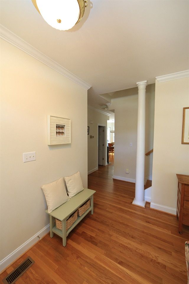 3000 Staffield Ln, Chapel Hill, NC 27516