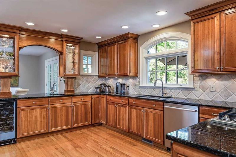 3000 Upland Cir, Raleigh, NC 27607