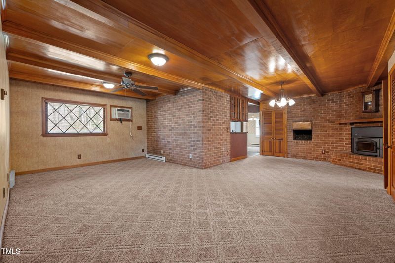 3001 Blanche Dr, Burlington, NC 27215
