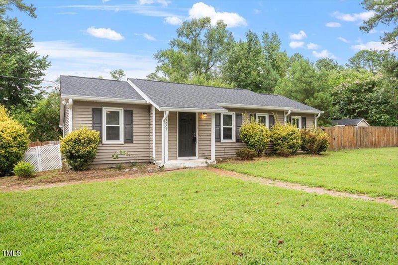 3001 Pinehurst Dr, Raleigh, NC 27604