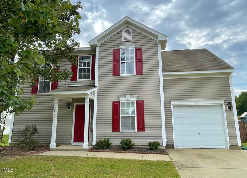 3001 Softwind Dr, Clayton, NC 27520