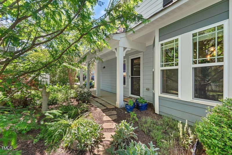 3002 Bartlett Cir, Hillsborough, NC 27278
