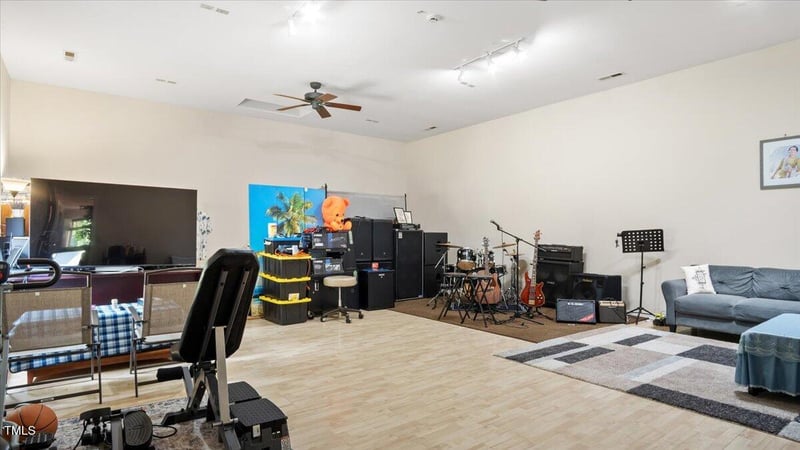 3002 Green Hill Dr, Chapel Hill, NC 27514