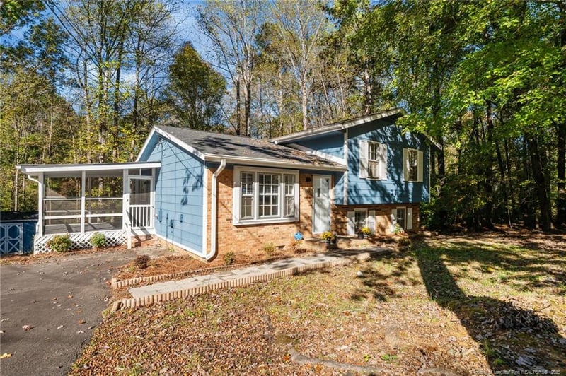 3002 Kendale Dr, Sanford, NC 27332