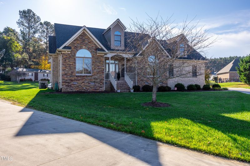 3002 Saint George Ct, Burlington, NC 27215