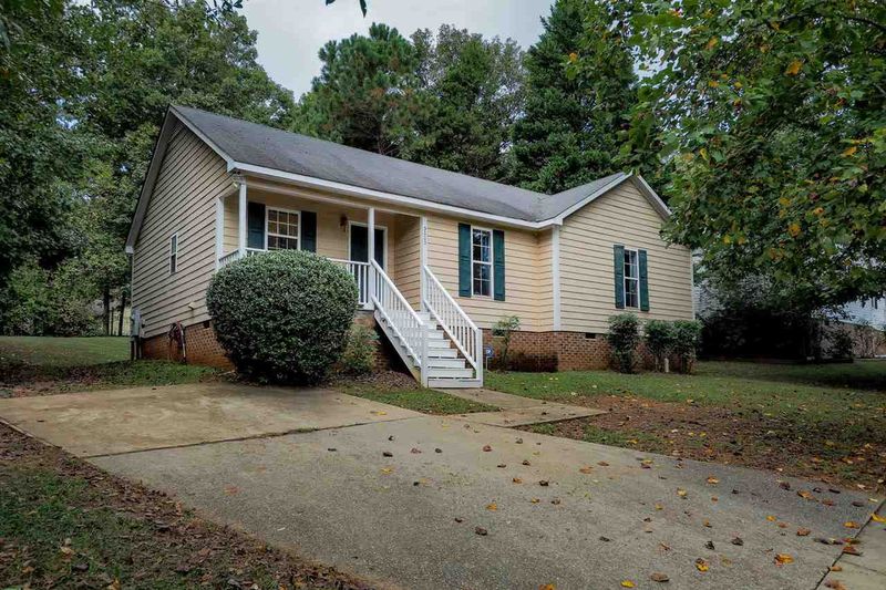 3003 Brittany Dr, Clayton, NC 27520