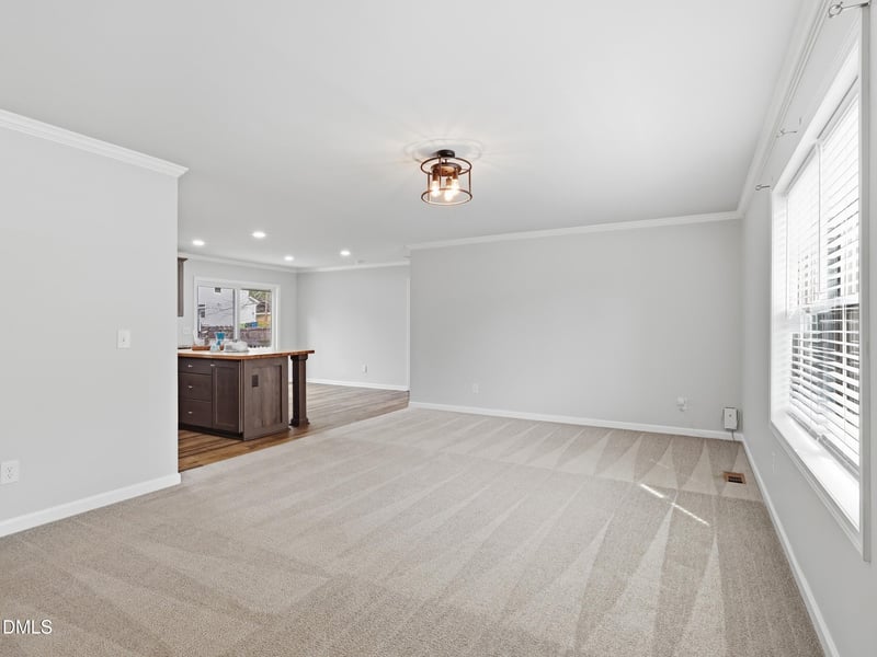 3003 Dogwood Dr, Raleigh, NC 27604