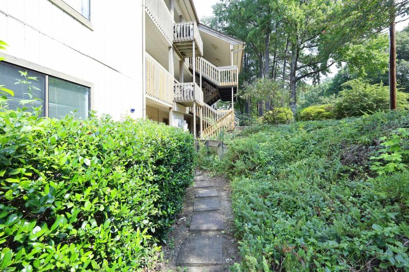 3003 Huntleigh Dr #3003, Raleigh, NC 27604