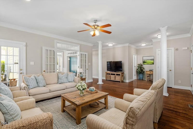 30038 Village Park Dr, Chapel Hill, NC 27517